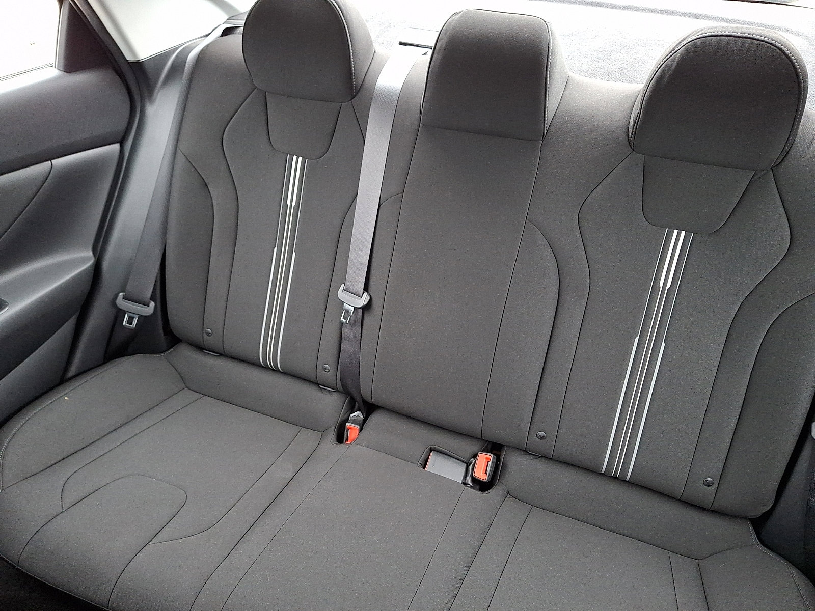 Used 2023 Hyundai Elantra SEL w/ Convenience Package image 18