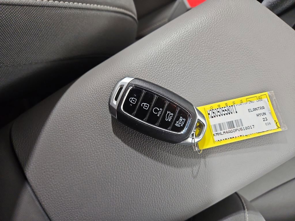 Used 2023 Hyundai Elantra SEL w/ Cargo Package FWD image 28