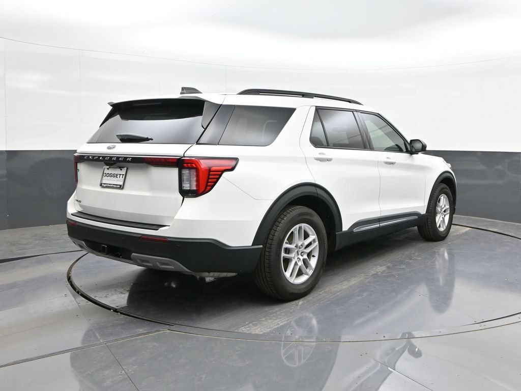 Certified 2025 Ford Explorer Active w/ Active Comfort Package RWD image 11