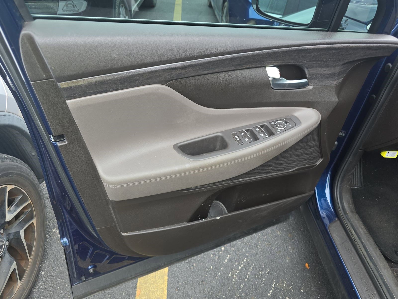 Used 2020 Hyundai Santa Fe SEL image 13