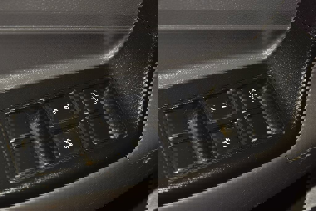 Used 2025 Chevrolet Low Cab Forward 5500XD RWD image 32