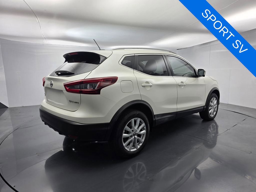 Used 2020 Nissan Rogue Sport SV w/ Technology Package image 4