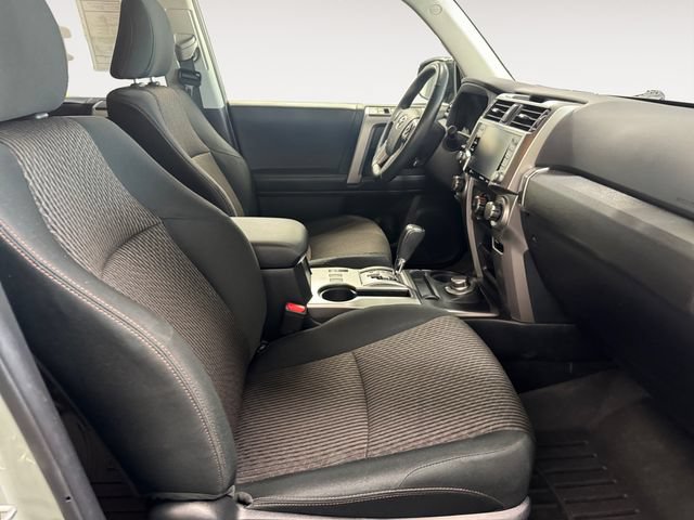 Used 2022 Toyota 4Runner Trail Special Edition AWD/4WD image 4