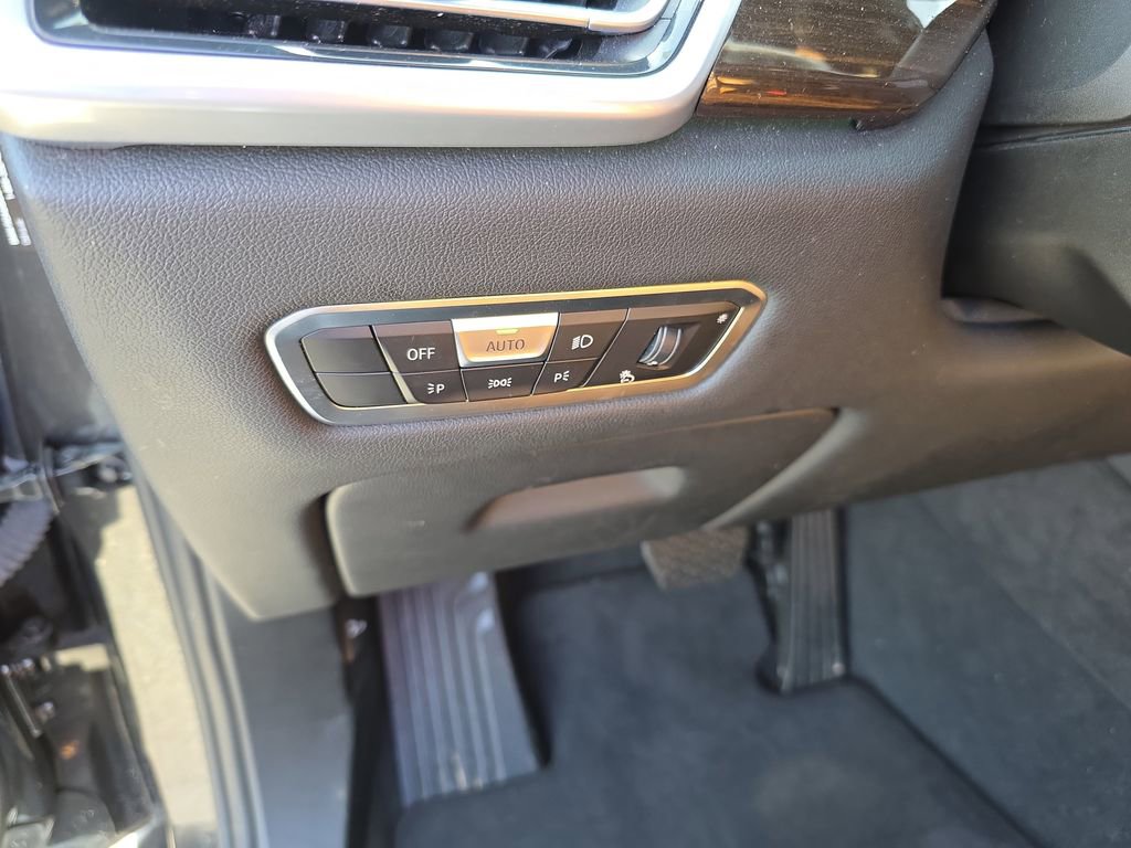 Used 2023 BMW X5 sDrive40i w/ Premium Package image 23