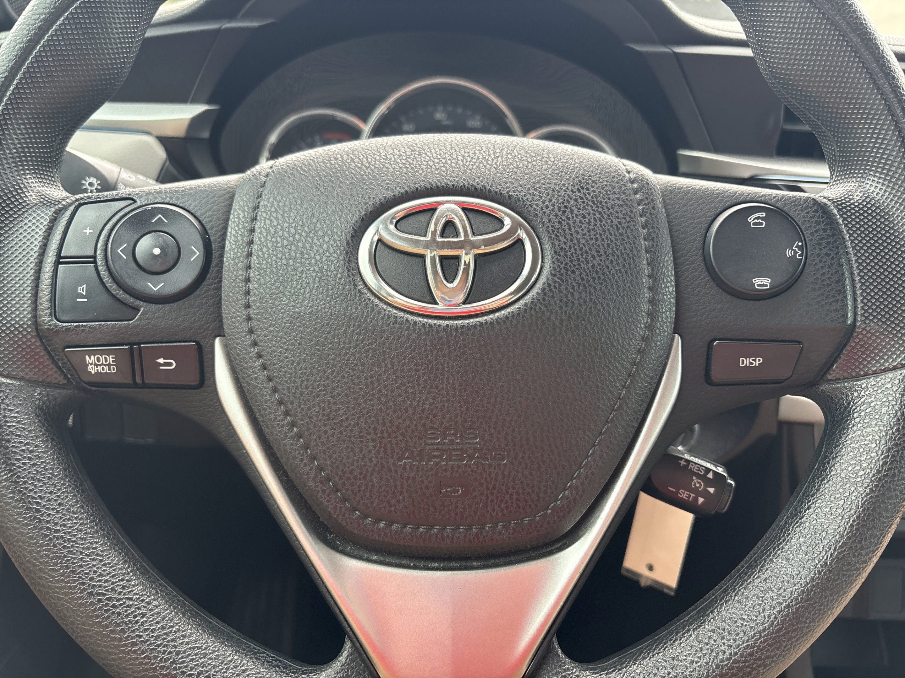 Used 2015 Toyota Corolla LE FWD image 14