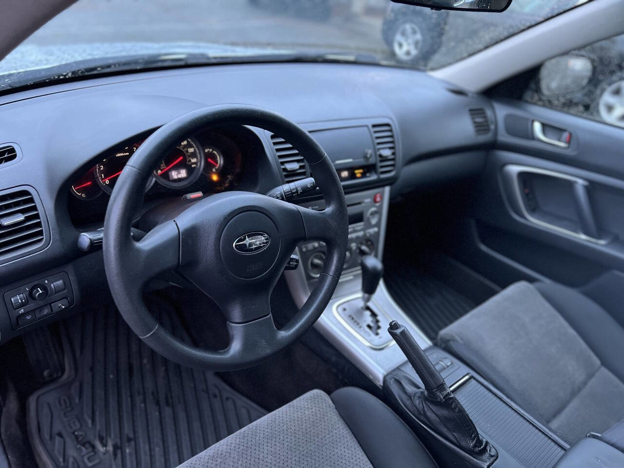 Used 2005 Subaru Outback 2.5i image 10