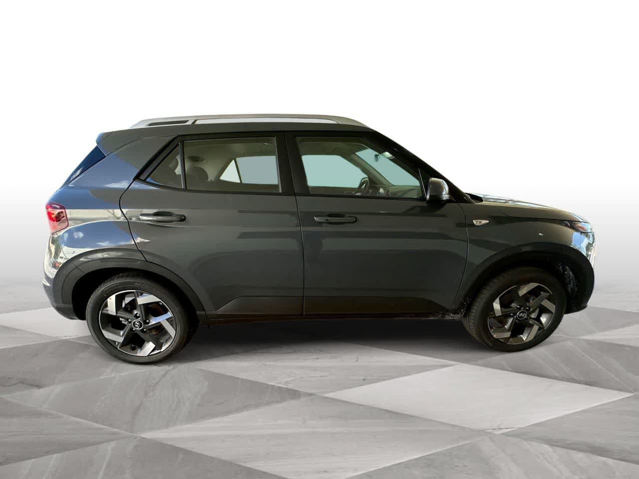 New 2026 Hyundai Venue SEL FWD image 9