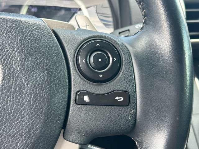 Used 2015 Lexus IS 250 RWD image 18
