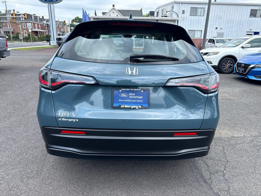 Used 2023 Honda HR-V LX image 5