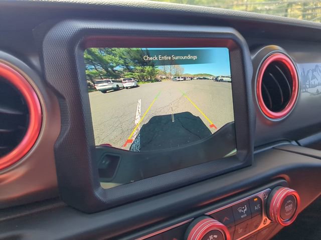 Certified 2022 Jeep Gladiator Sport AWD/4WD image 13