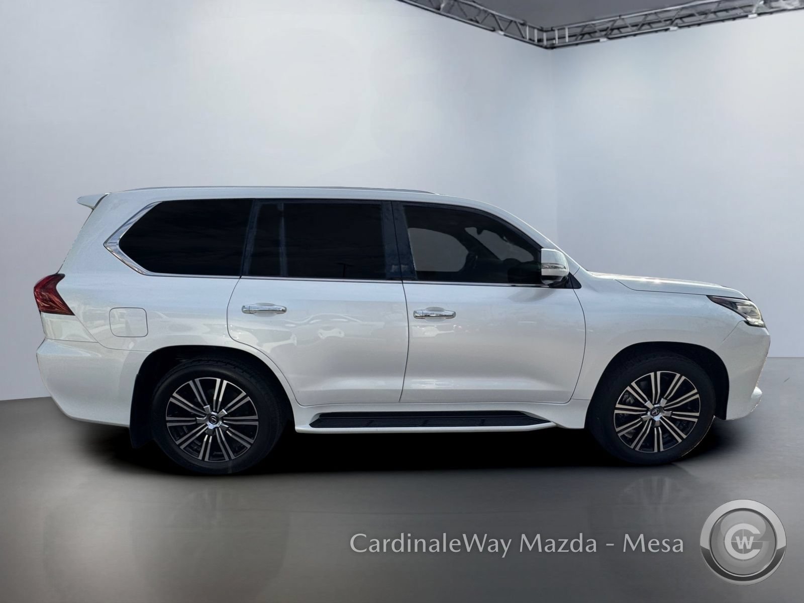 Used 2021 Lexus LX 570 4WD w/ Luxury Package image 3