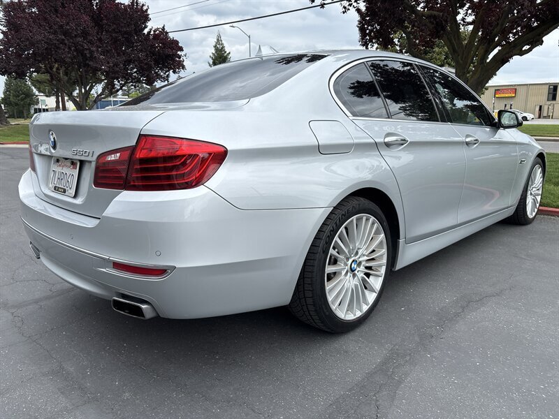 Used 2015 BMW 550i Sedan RWD image 11