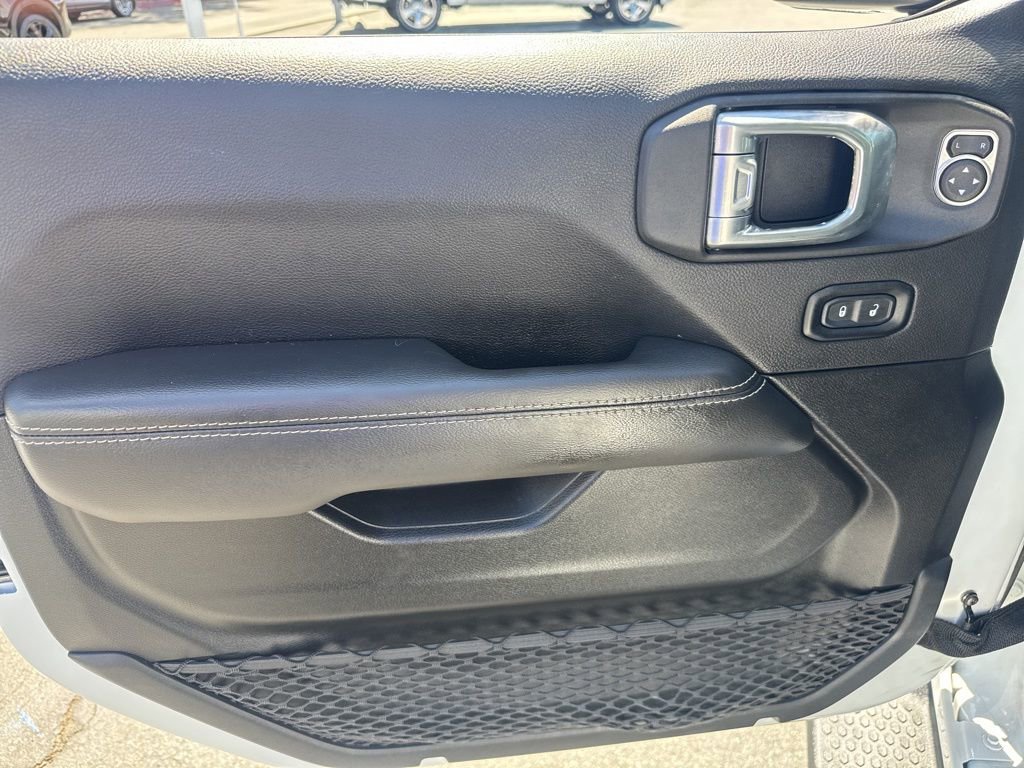 Certified 2022 Jeep Wrangler Unlimited Sahara image 15