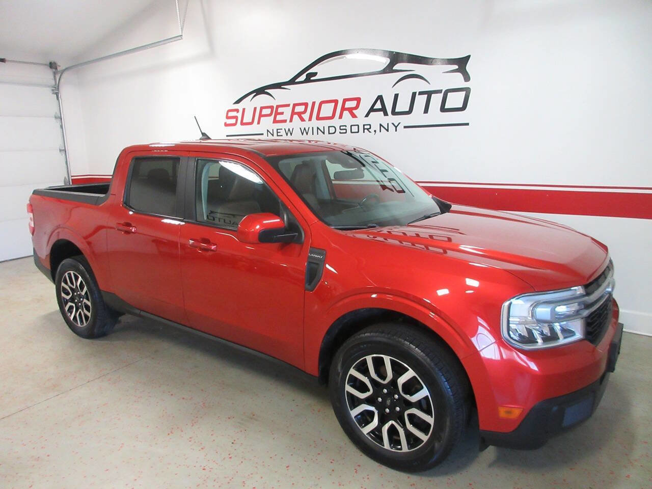 Used 2023 Ford Maverick Lariat image 6