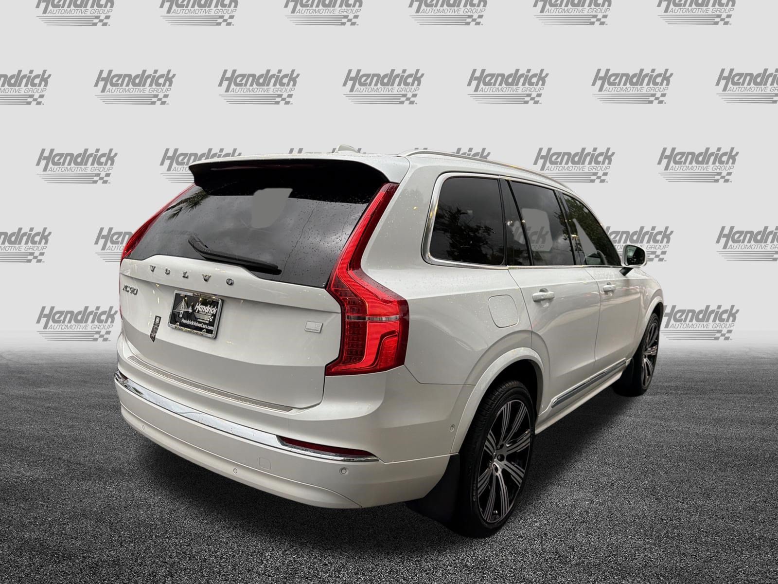 Certified 2024 Volvo XC90 T8 Plus w/ Protection Package Premier AWD/4WD image 10