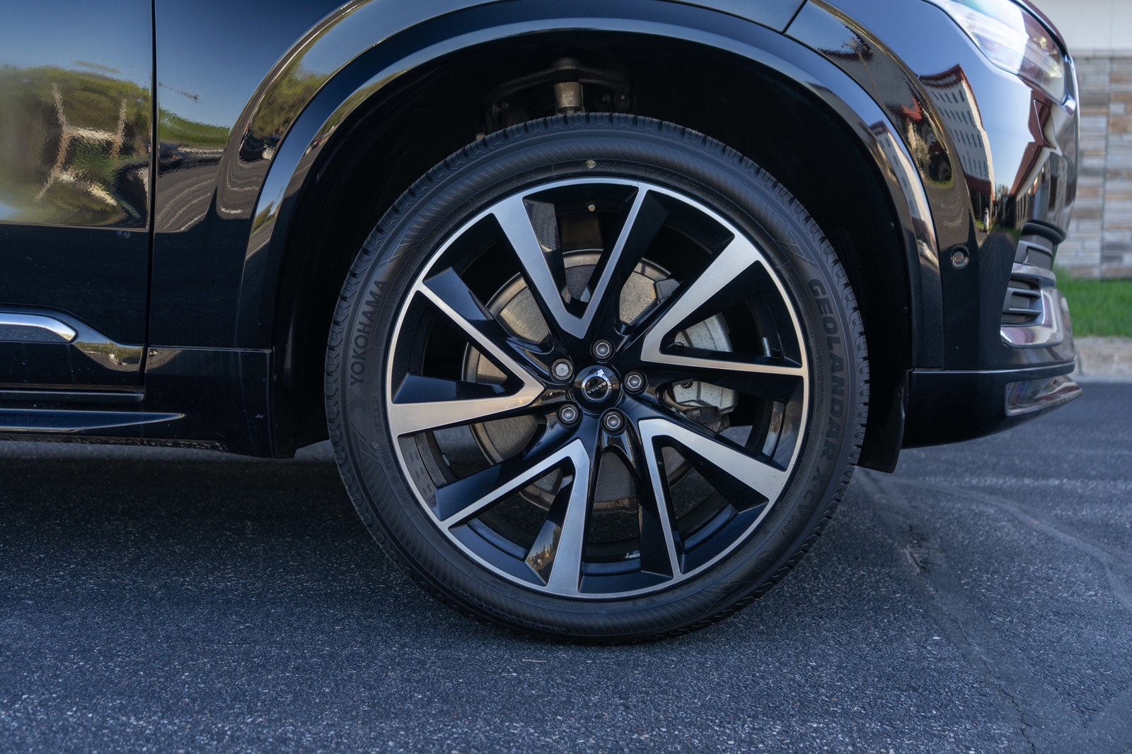 Used 2023 Volvo XC90 B5 Plus w/ Protection Package Premier AWD/4WD image 11
