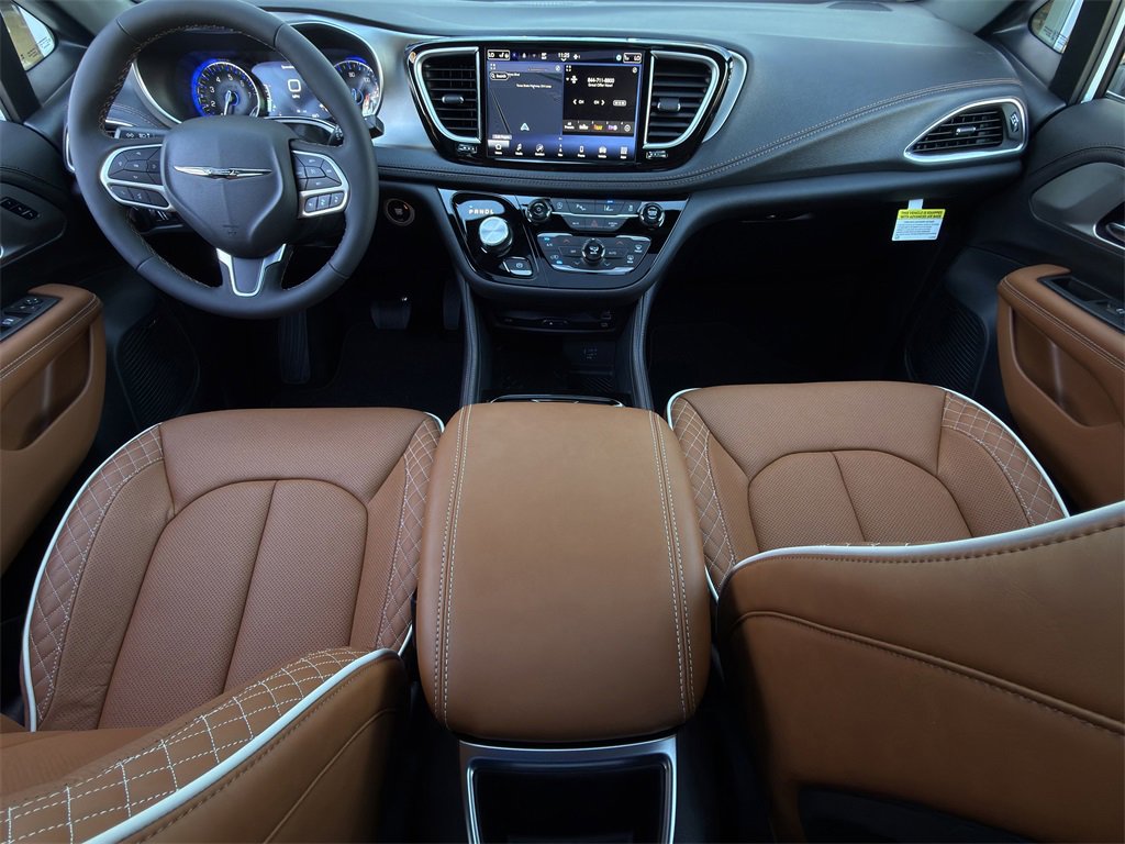 New 2026 Chrysler Pacifica Pinnacle image 9