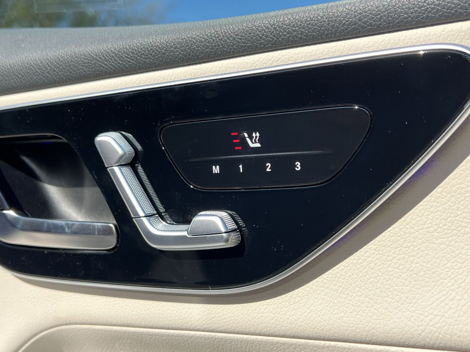 New 2026 Mercedes-Benz GLC 300 4MATIC image 33