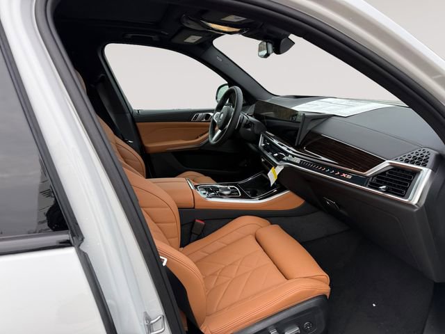 New 2026 BMW X5 xDrive50e w/ M Sport Package image 15