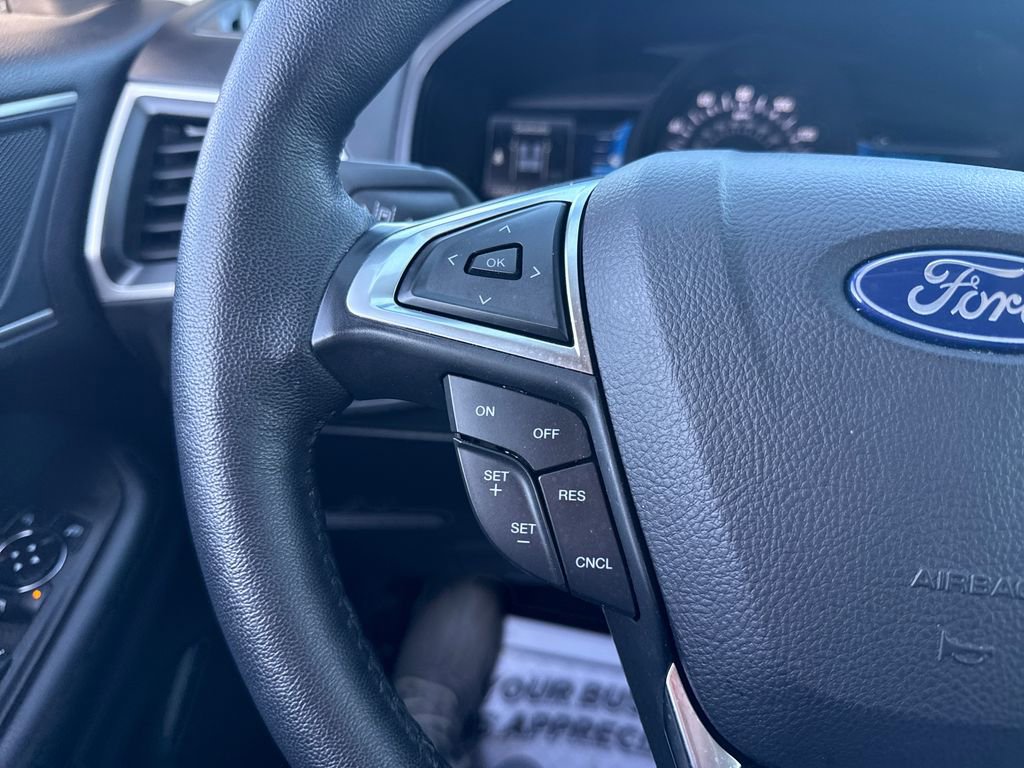 Used 2024 Ford Edge SEL w/ Sport Appearance Package image 43