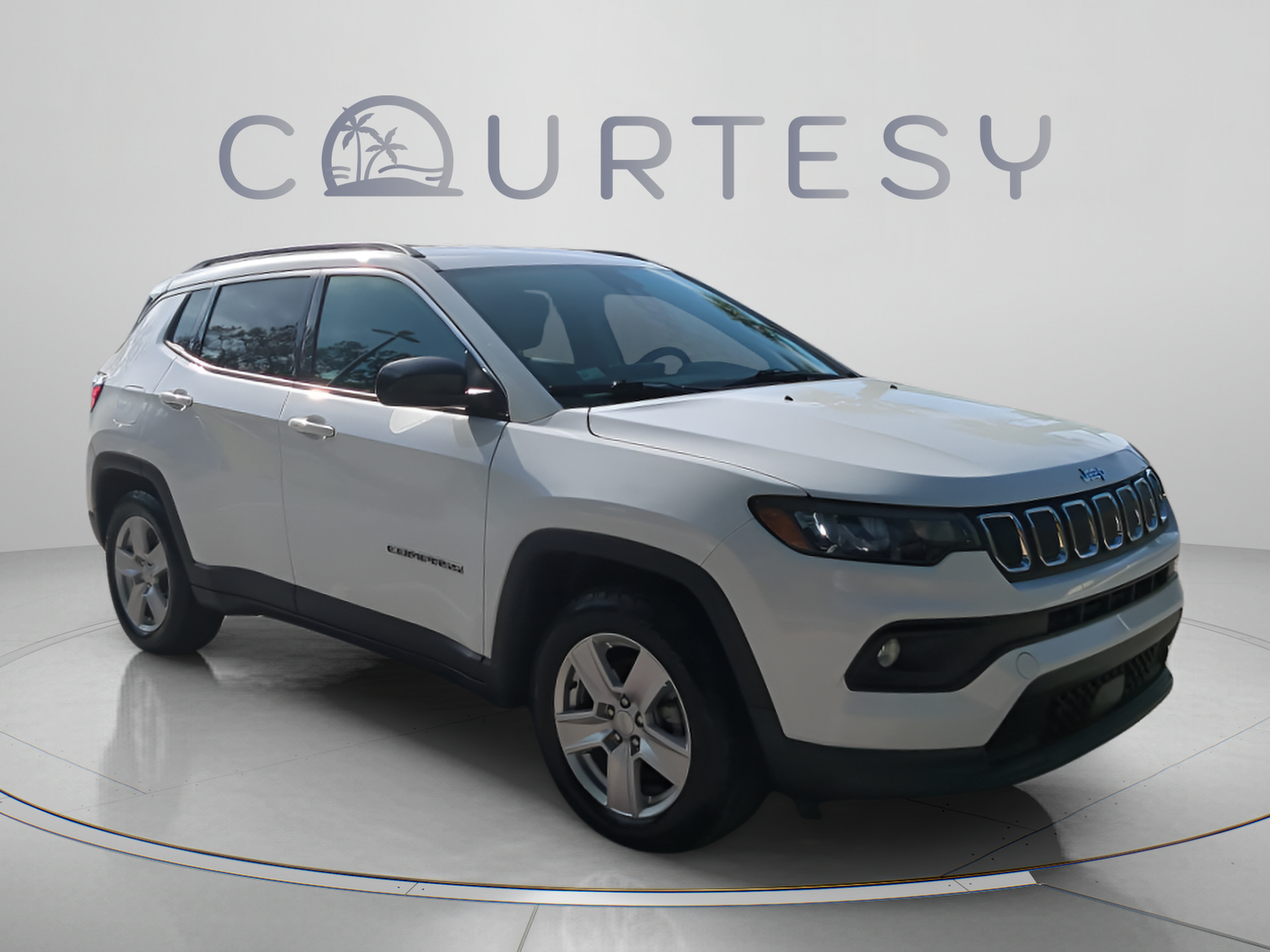 Used 2022 Jeep Compass Latitude FWD image 9