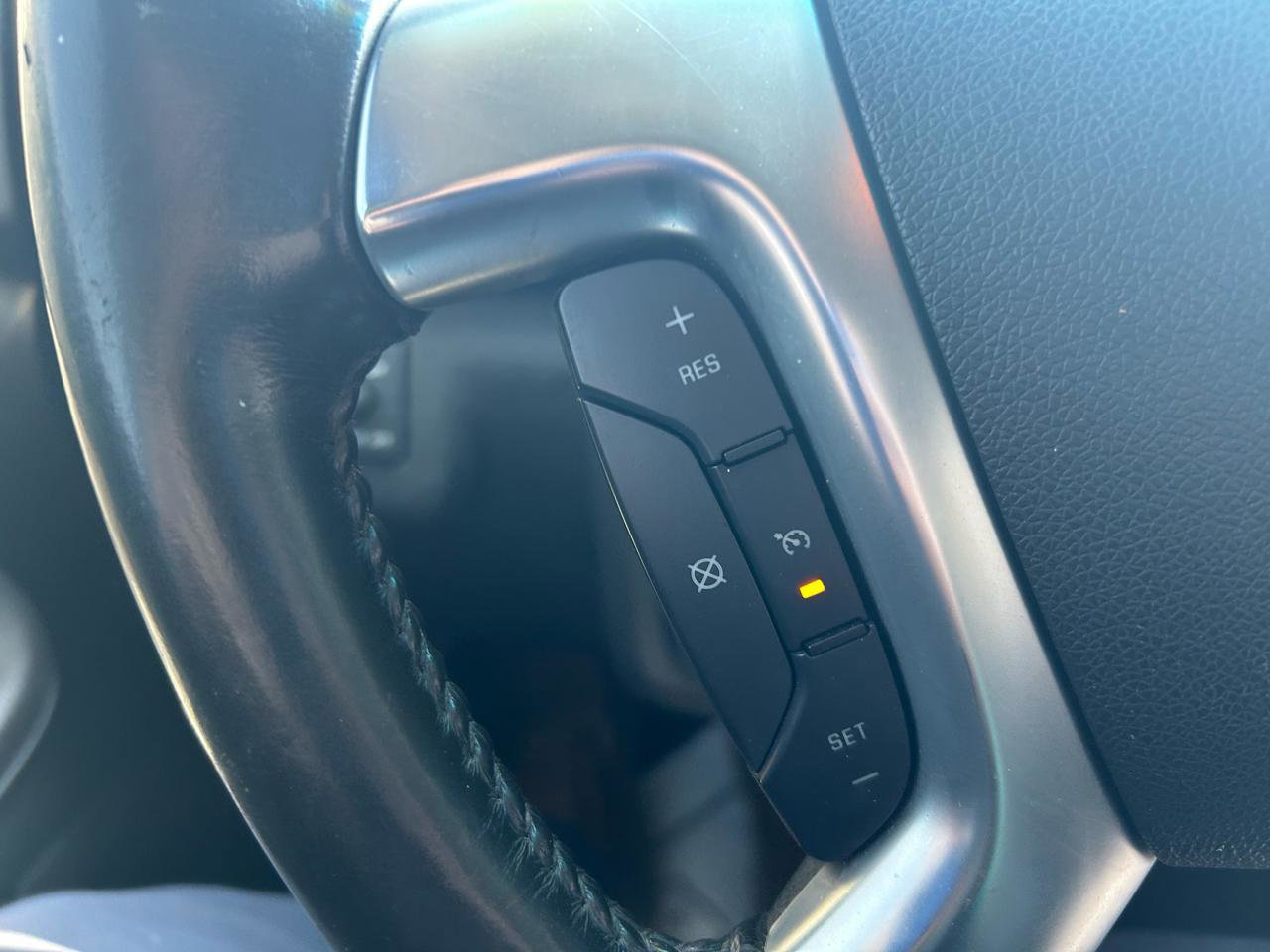 Used 2015 Chevrolet Traverse LT image 19