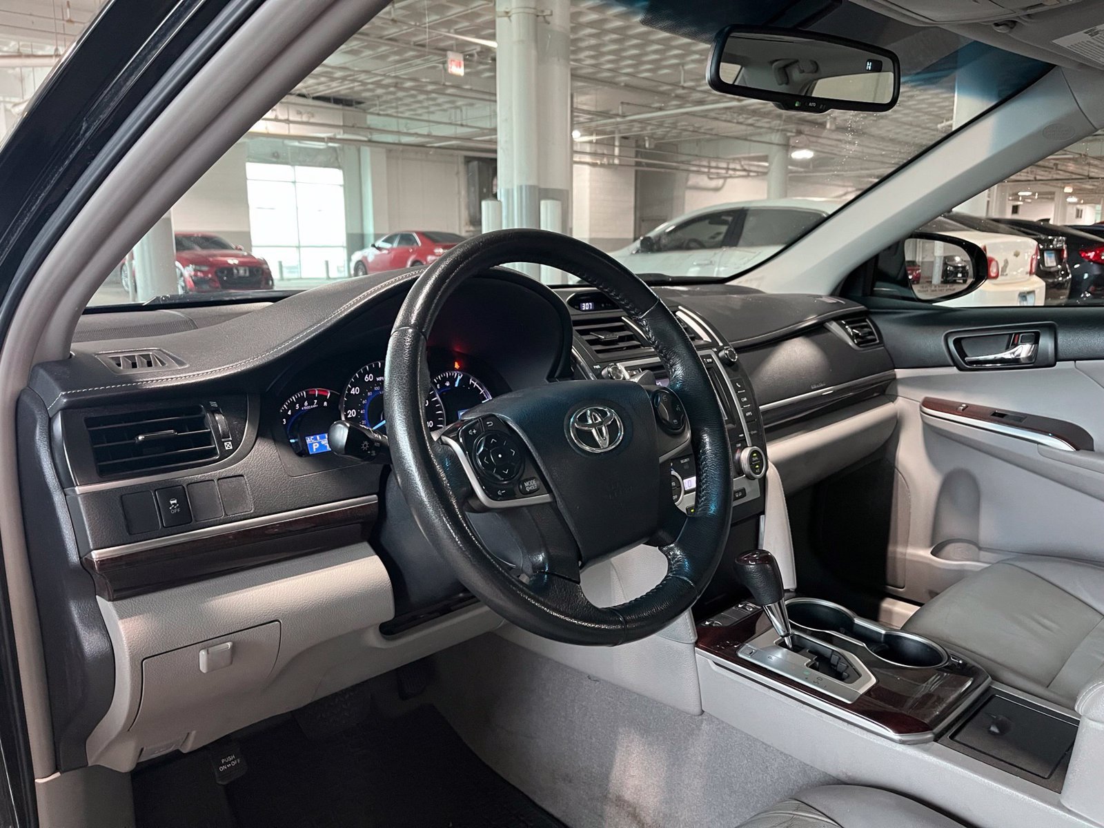 Used 2012 Toyota Camry XLE w/ Leather Pkg FWD image 15