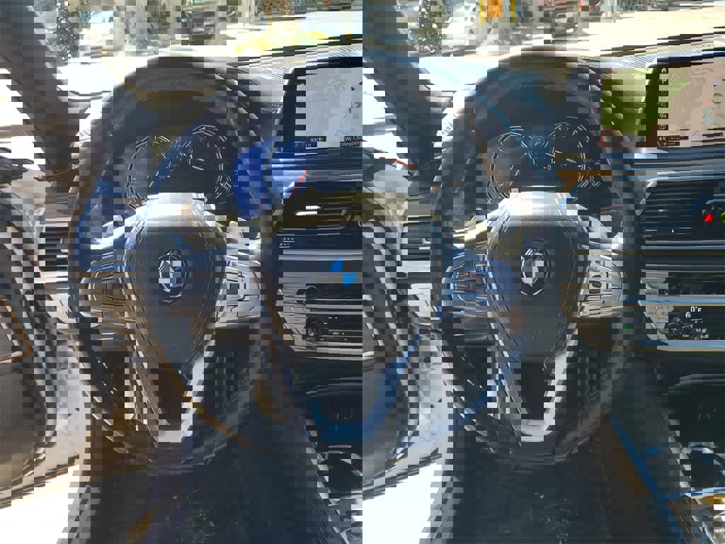 Used 2019 BMW 740i w/ Executive Package image 23