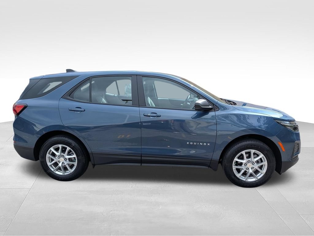 Used 2024 Chevrolet Equinox LS w/ LPO, Floor Liner Package AWD/4WD image 12