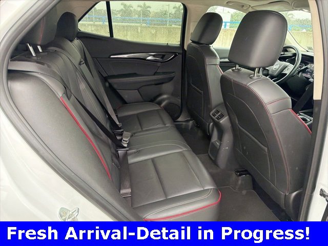 Used 2023 Buick Envision Essence w/ Sport Touring Package image 17