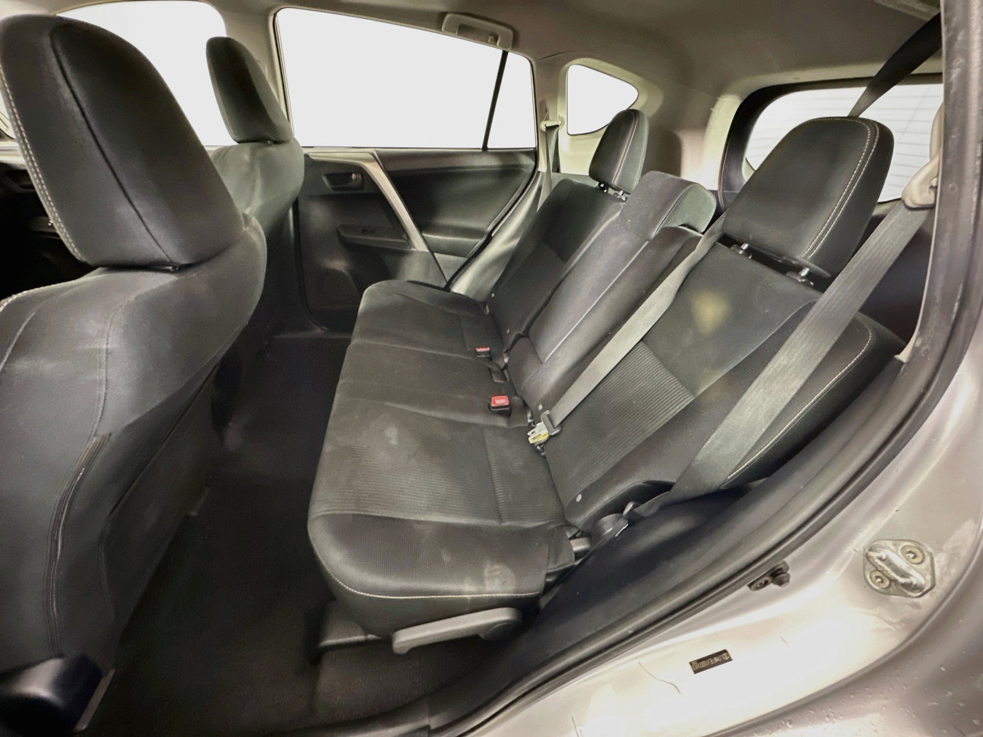 Used 2013 Toyota RAV4 XLE FWD image 26