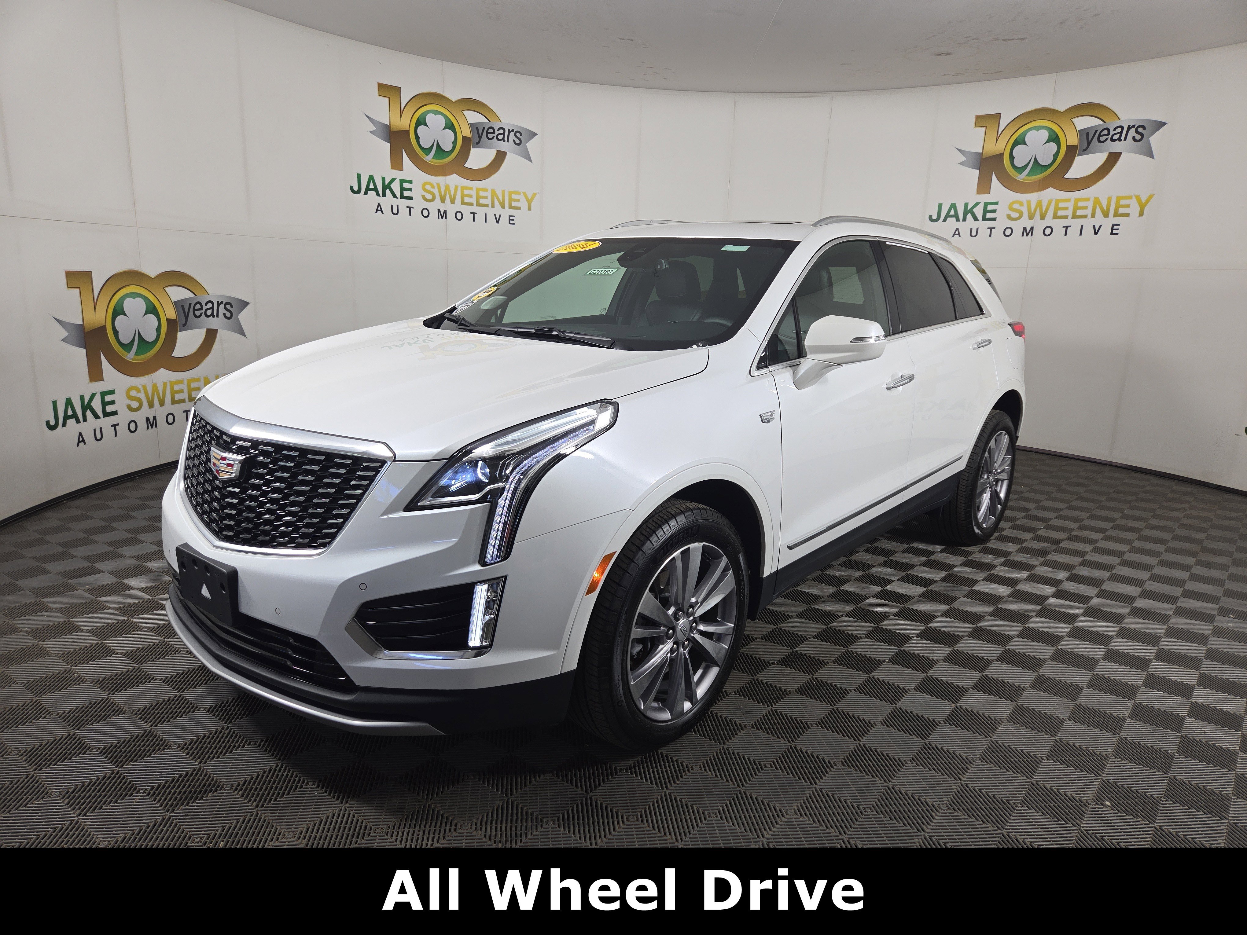 Used 2024 Cadillac XT5 Premium Luxury w/ LPO, Floor Liner Package AWD/4WD image 3