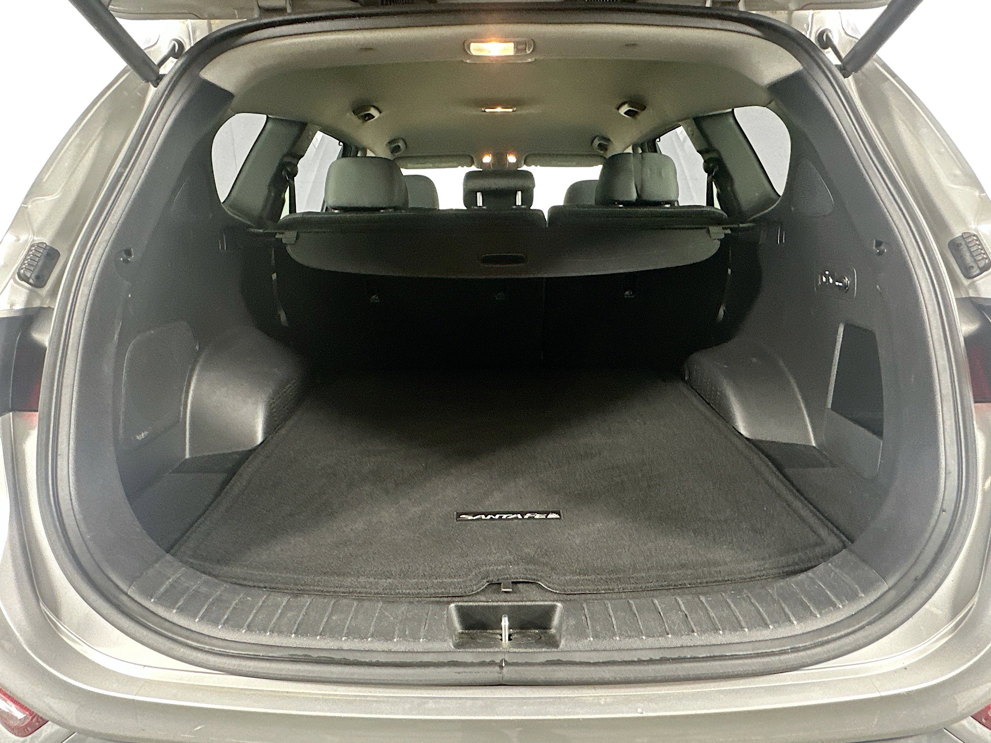 Used 2020 Hyundai Santa Fe SEL w/ Convenience Package FWD image 27