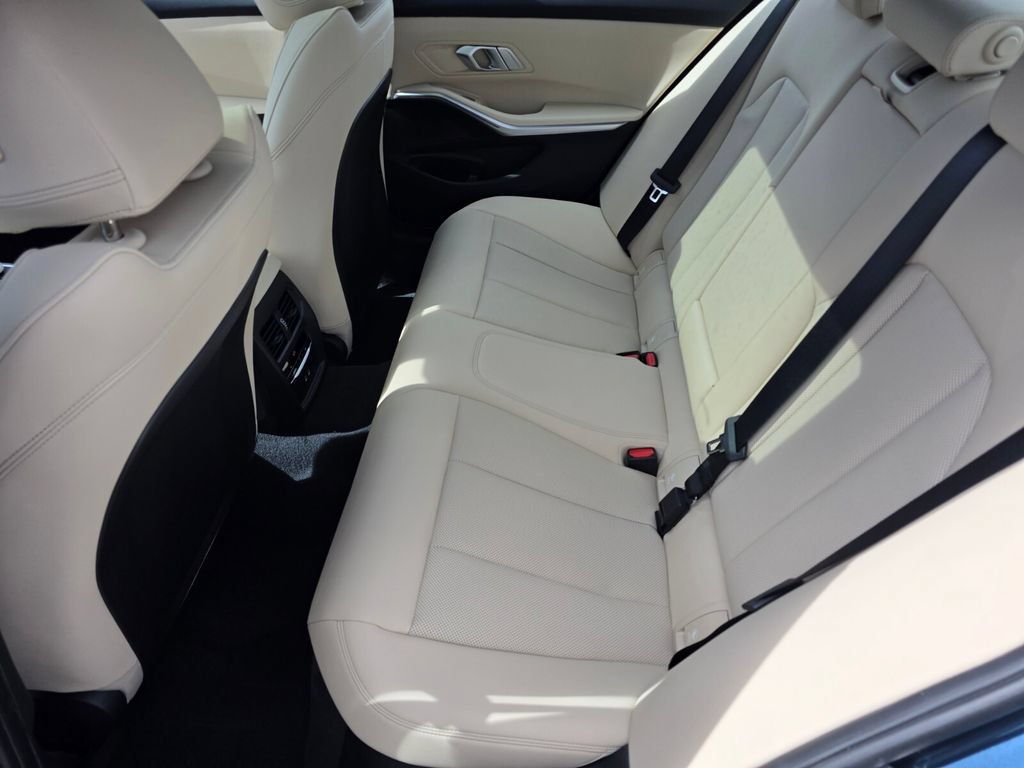 New 2026 BMW 330i Sedan w/ M Sport Package RWD image 12