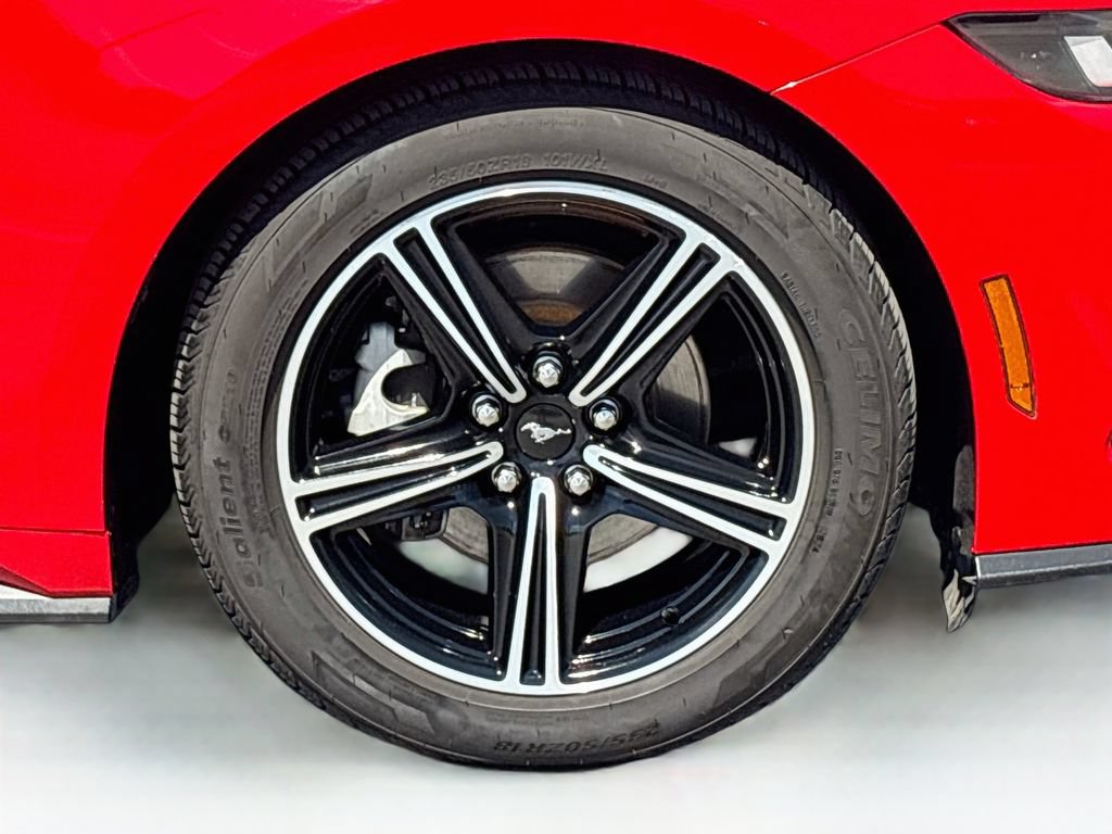 Used 2024 Ford Mustang Coupe RWD image 29