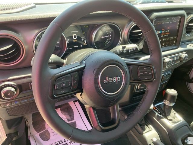 Used 2023 Jeep Wrangler Unlimited w/ Cold Weather Group AWD/4WD image 16