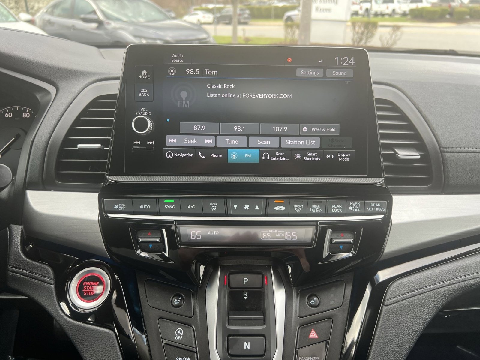 Used 2025 Honda Odyssey Touring image 18