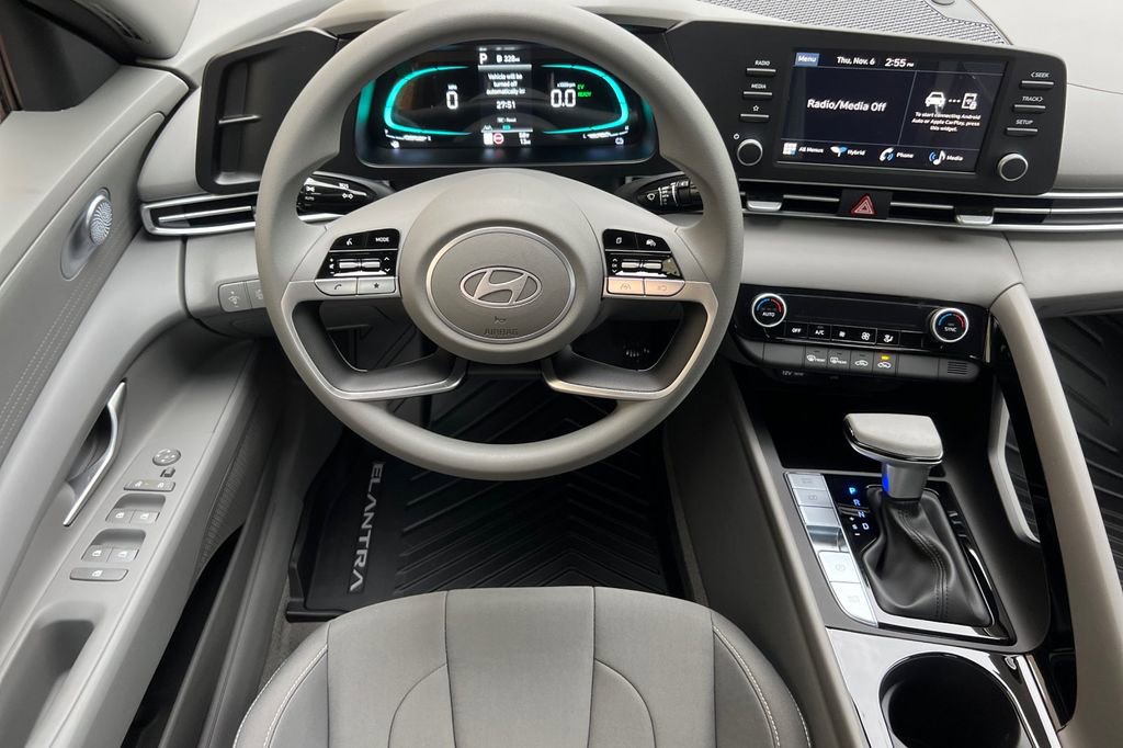 New 2026 Hyundai Elantra Blue image 12
