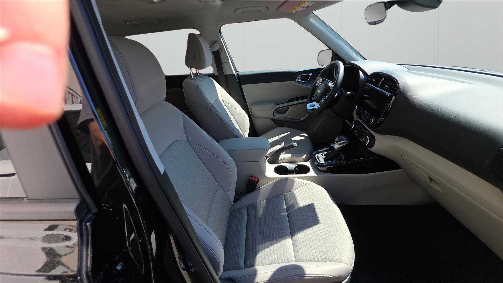 Used 2024 Kia Soul EX FWD image 14
