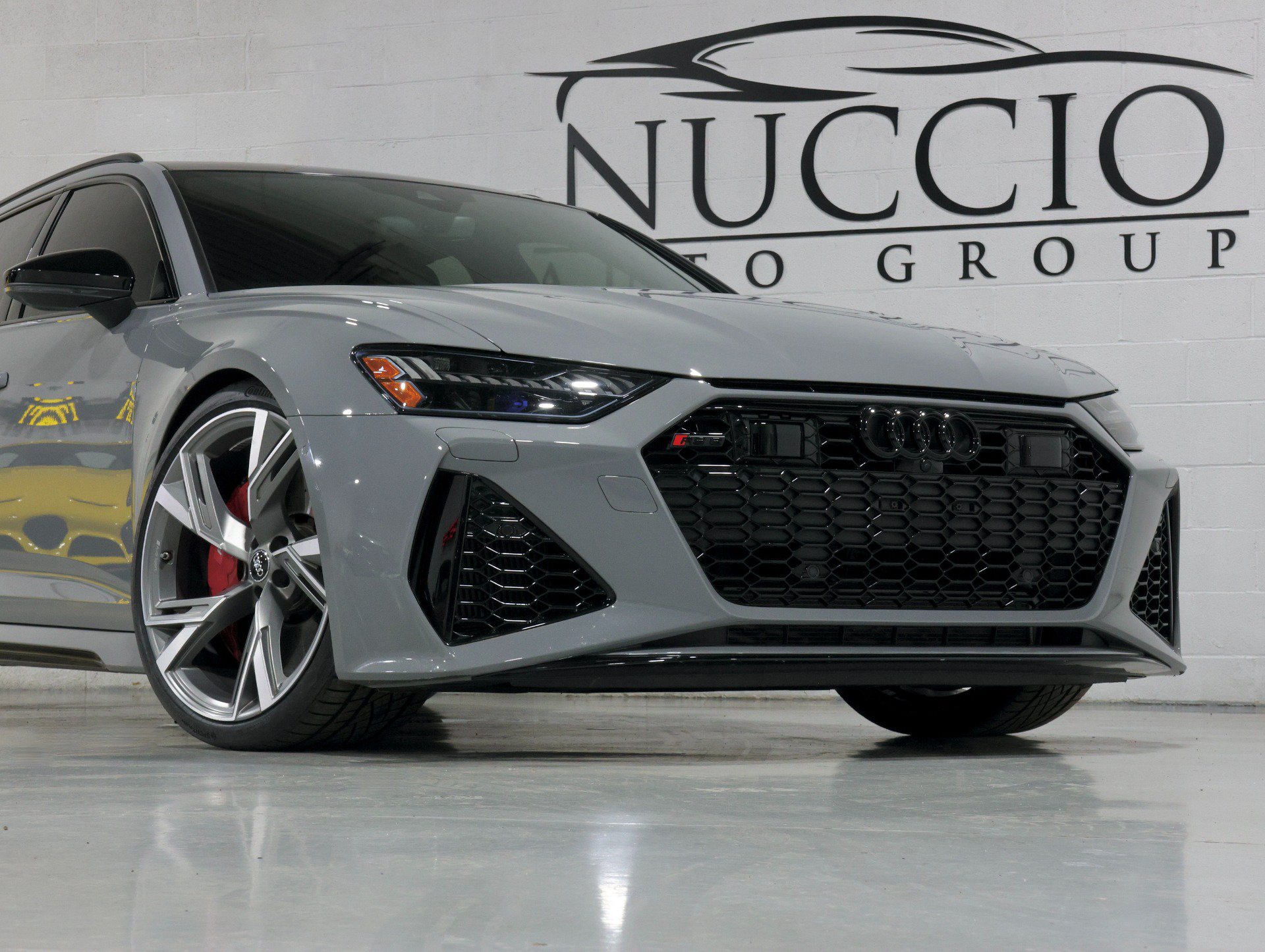 Used 2021 Audi RS 6 AWD/4WD image 37