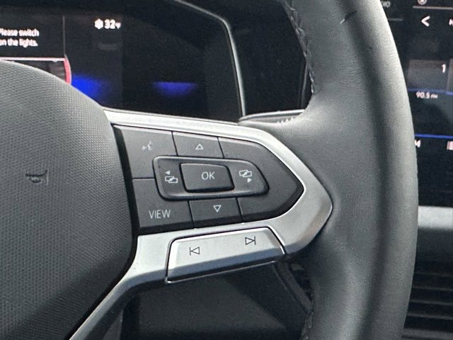 Certified 2025 Volkswagen Jetta SE image 39