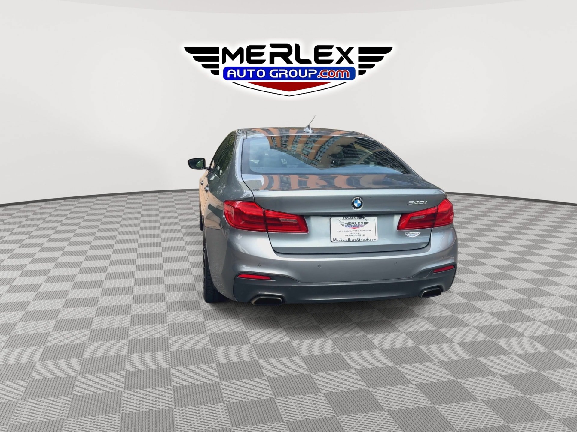 Used 2018 BMW 540i RWD image 7