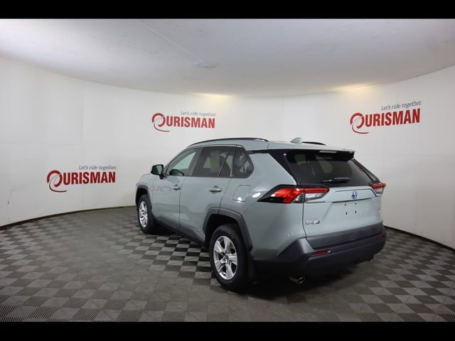 Used 2020 Toyota RAV4 XLE w/ All Weather Liner Package AWD/4WD image 9
