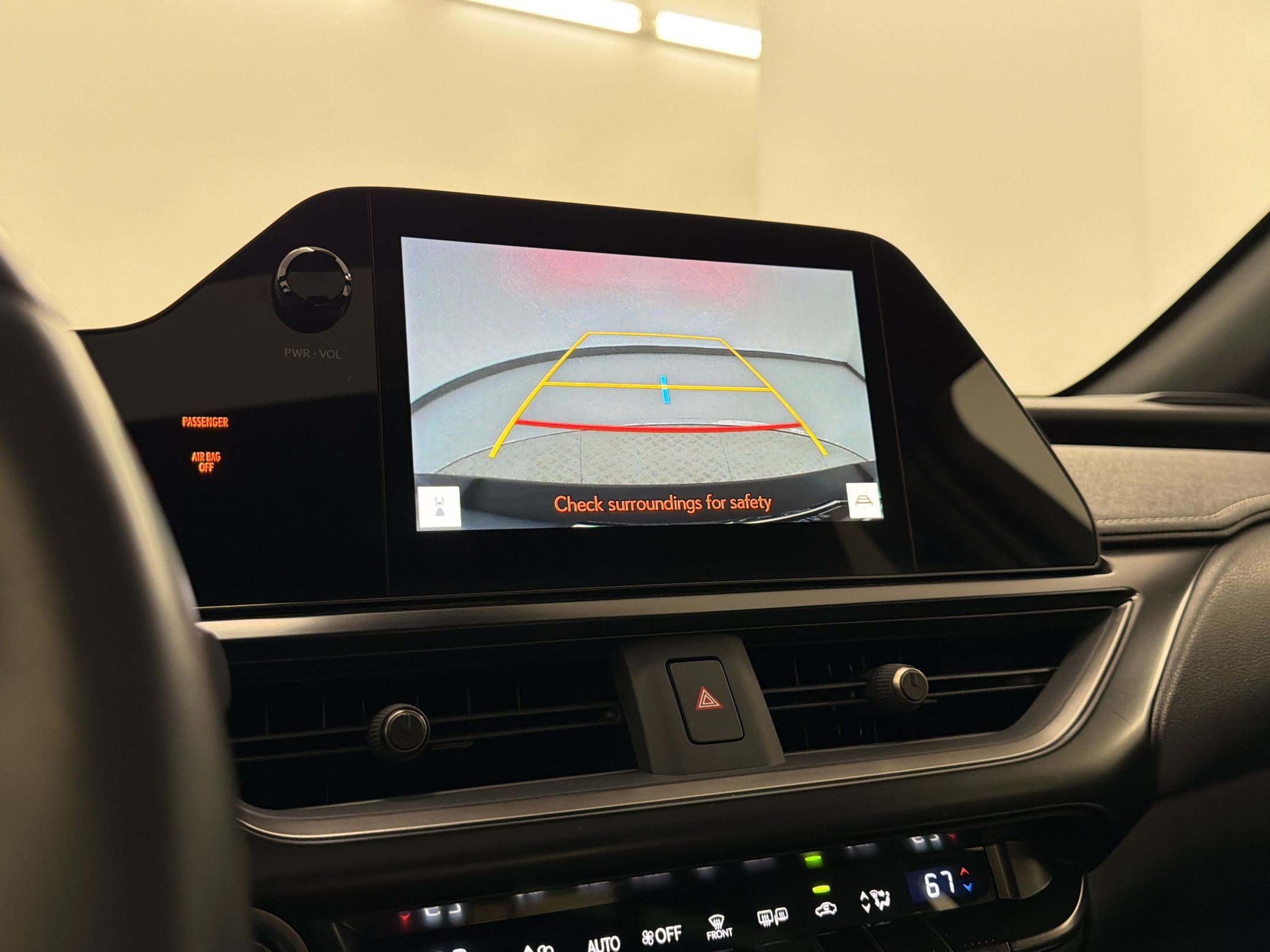 Certified 2023 Lexus UX 250h FWD w/ Accessory Package (Z1) image 24