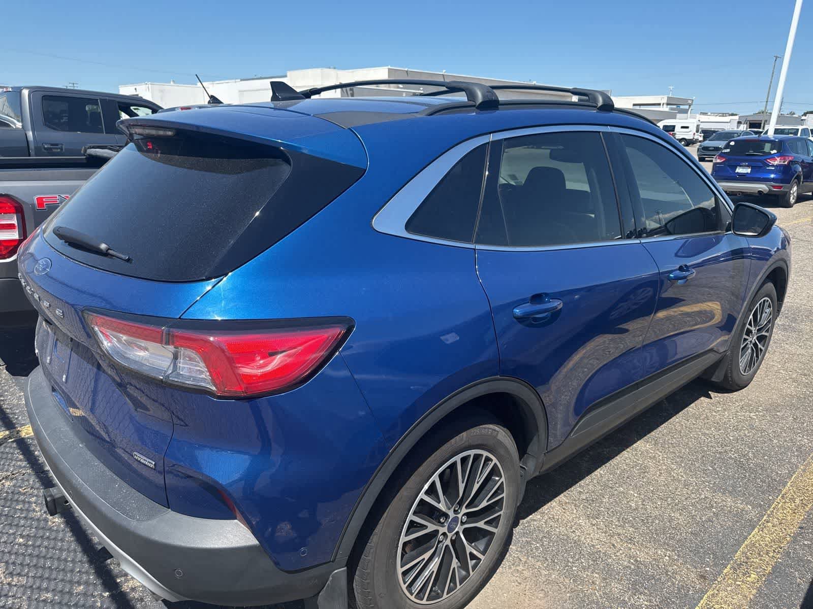 Used 2022 Ford Escape Titanium w/ Titanium Premium Package FWD image 12