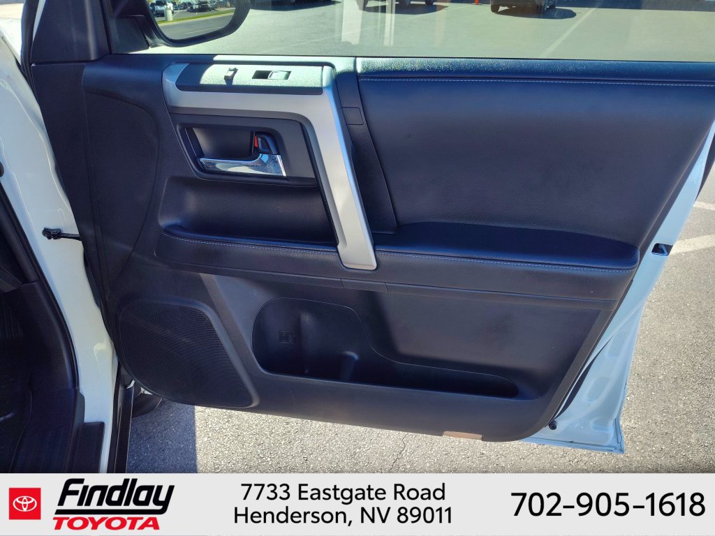 Certified 2023 Toyota 4Runner SR5 AWD/4WD image 15