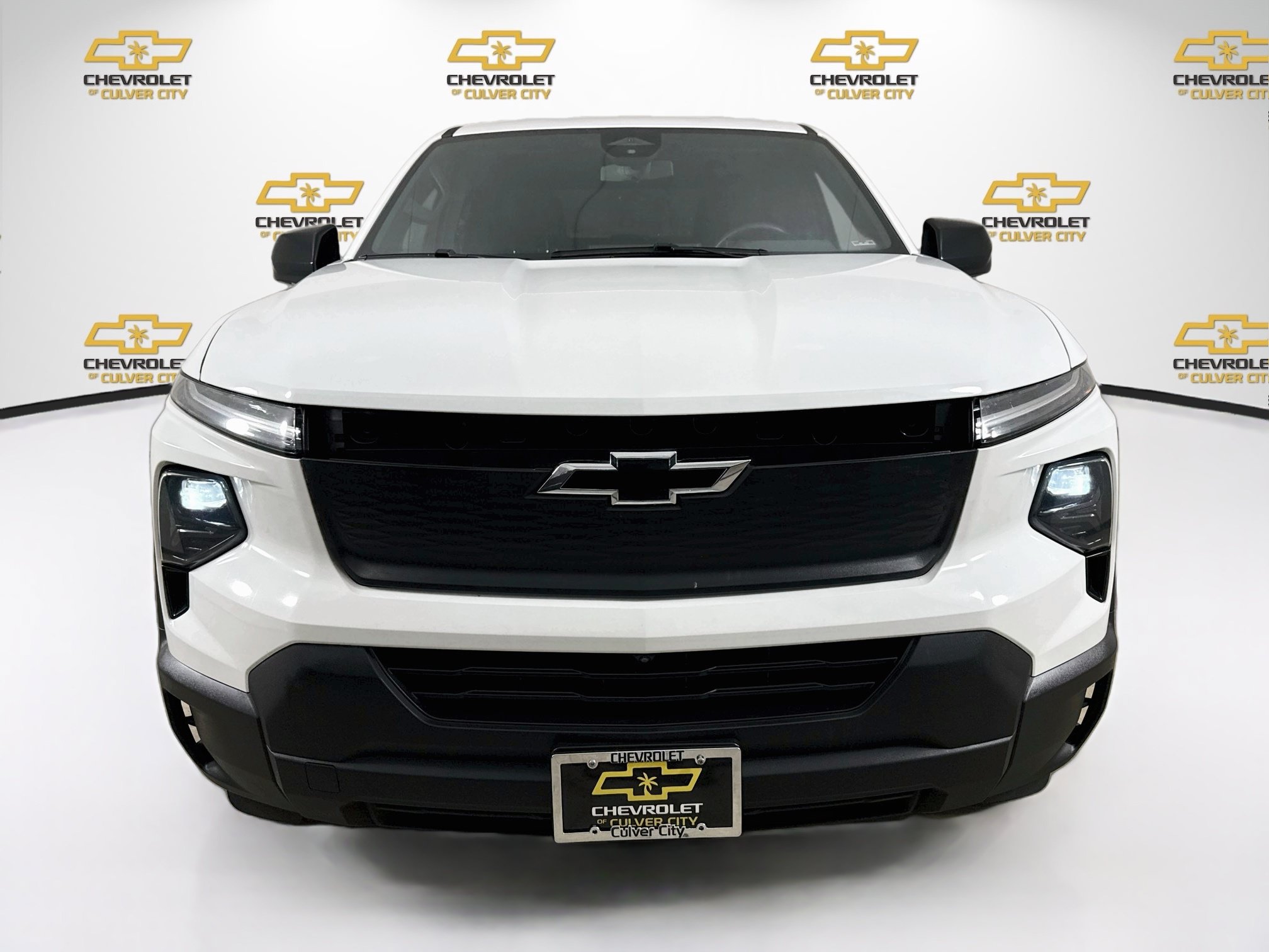 Used 2024 Chevrolet Silverado EV W/T AWD/4WD image 2