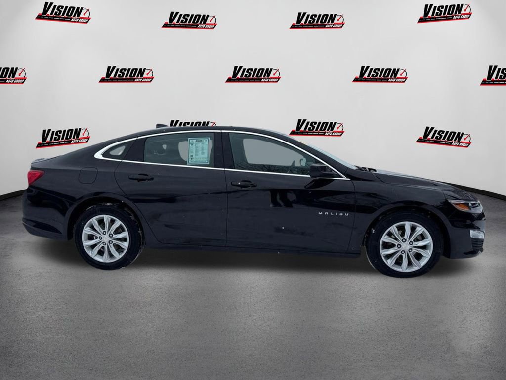 Used 2025 Chevrolet Malibu LT FWD image 4