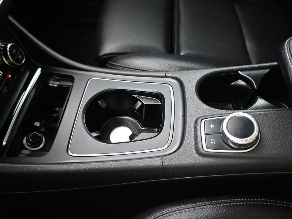 Used 2018 Mercedes-Benz GLA 250 4MATIC image 24