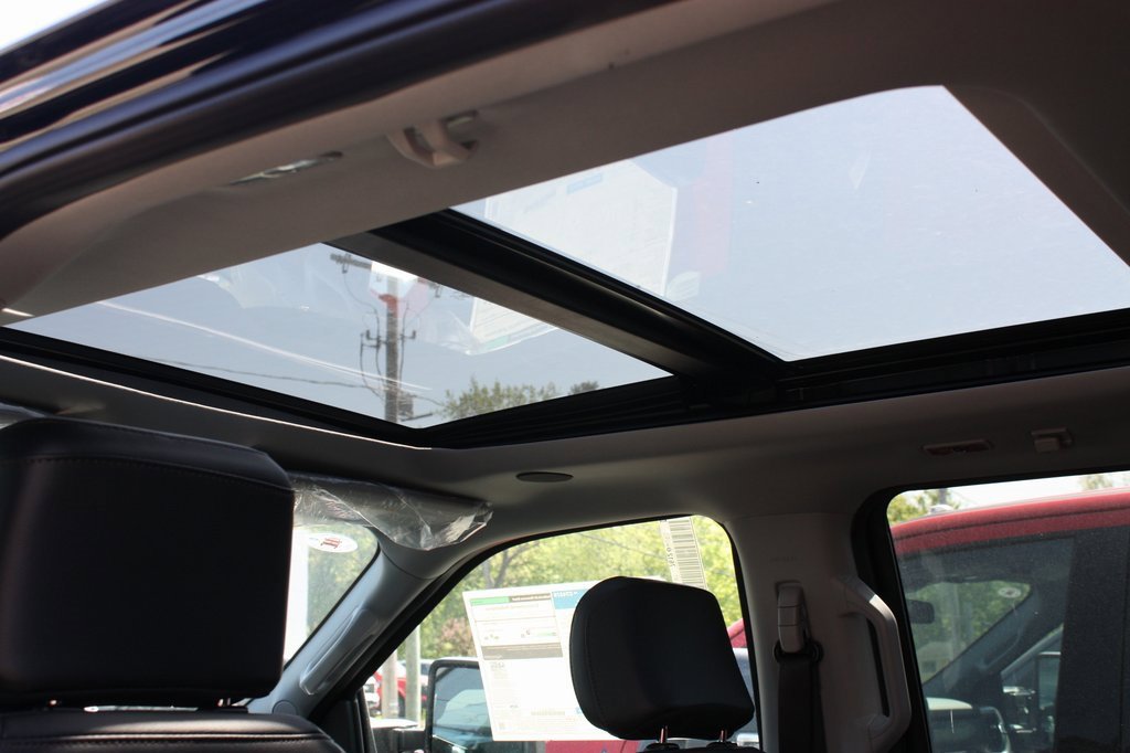 New 2025 Ford F250 Lariat w/ Lariat Ultimate Package image 32